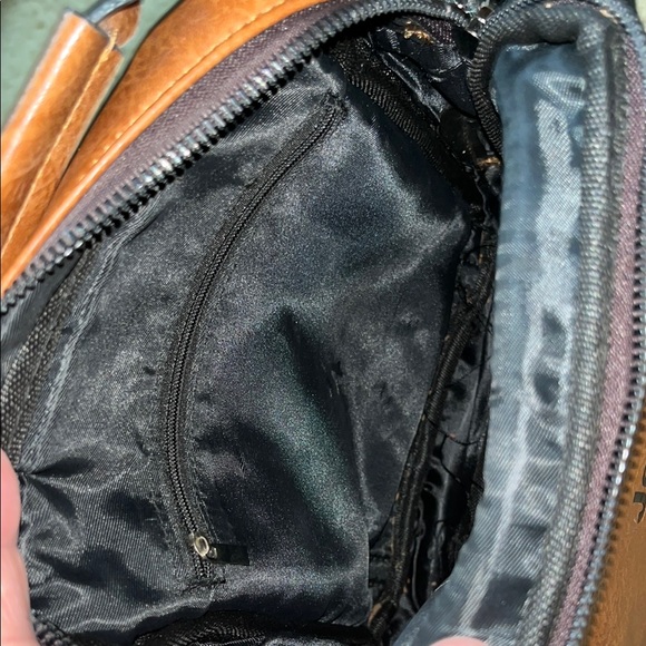 Jeep Brown and Black Messenger Bag with Adjustable Strap - Picture 3 of 4